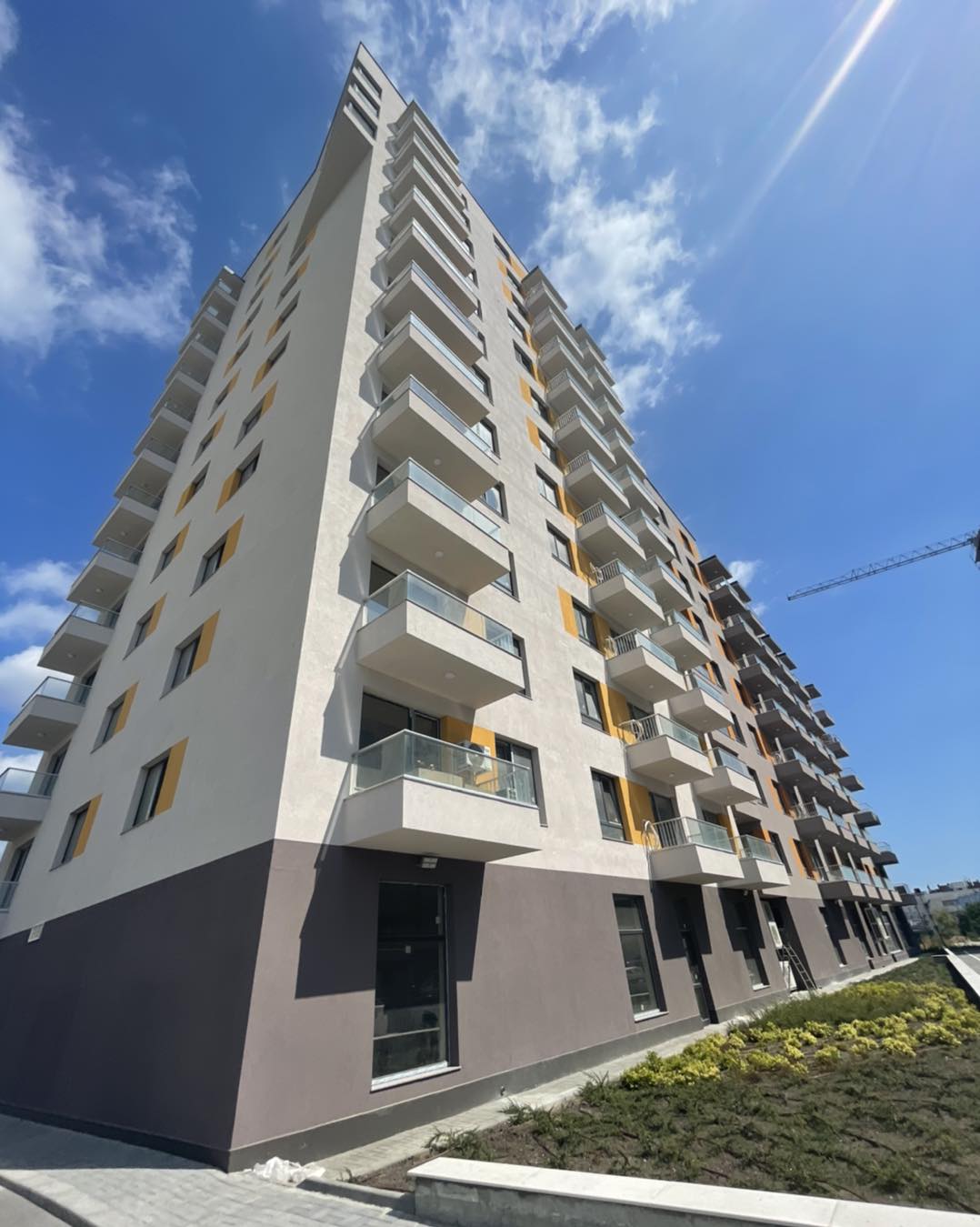 Тристаен апартамент в ж.к Кайсиева градина