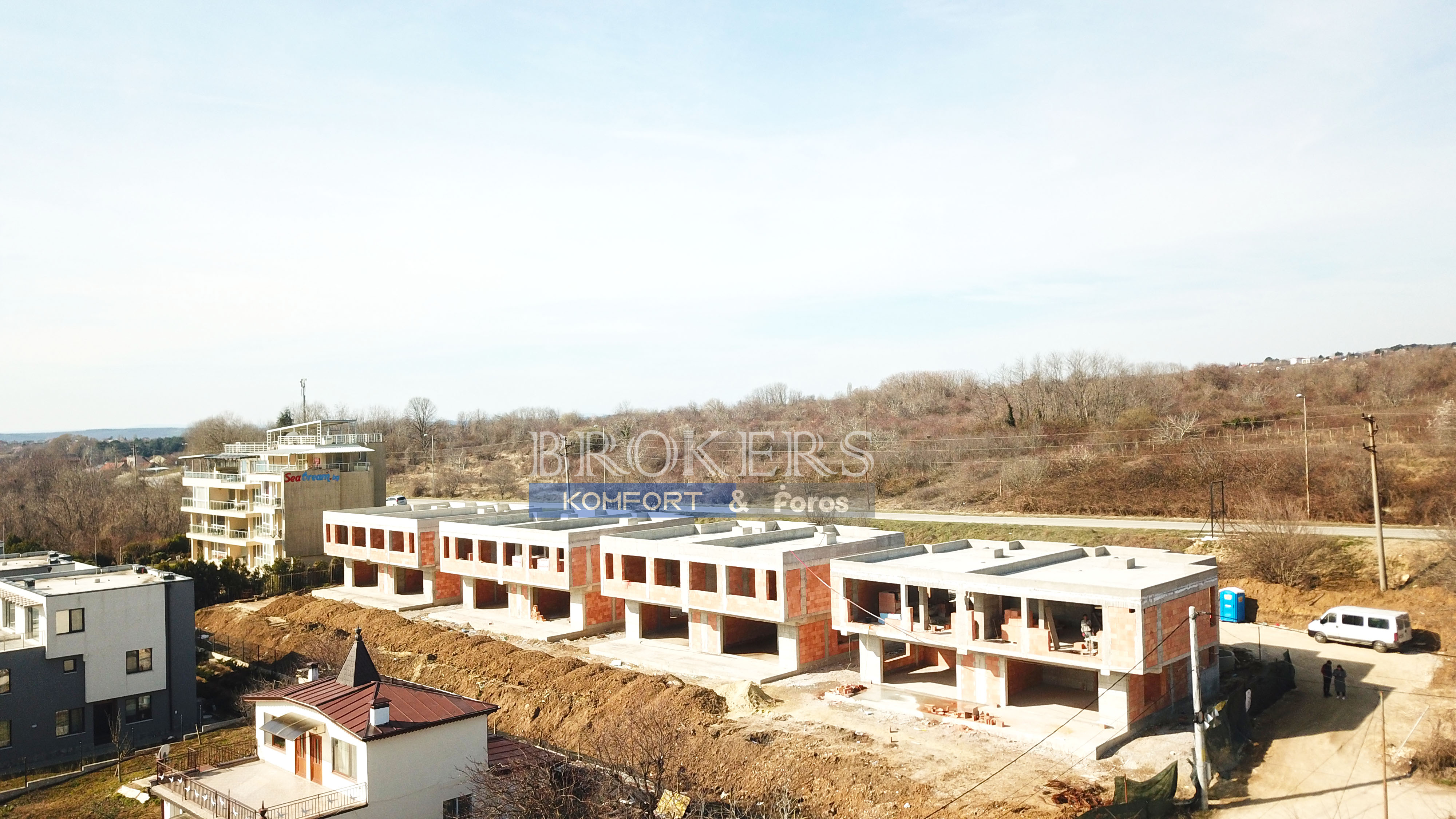 Нов жилищен комплекс от къщи в м-ст Прибой 