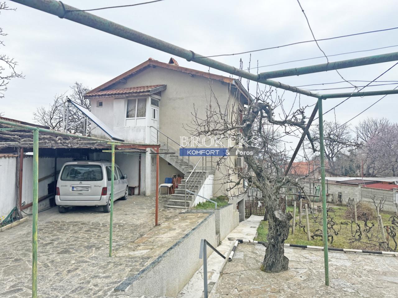 Етаж от къща под наем в м-ст Ален мак