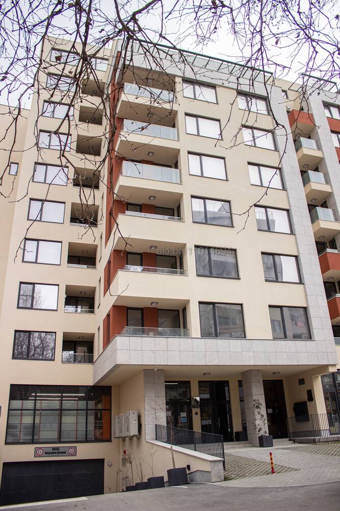 Паркомясто под наем в сграда K-Brilliant, район Чаталджа