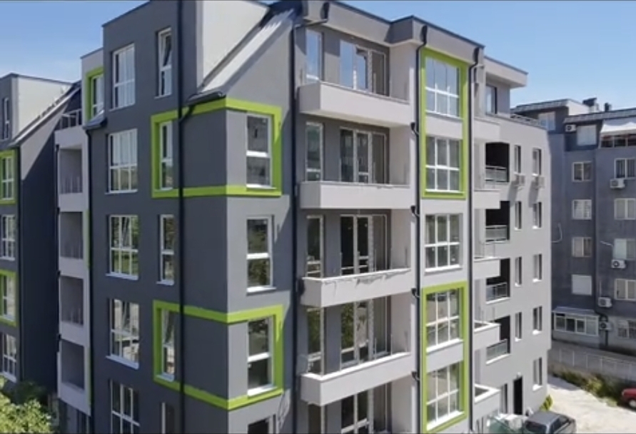 Двустаен апартамент в ж.к. Кайсиева градина 