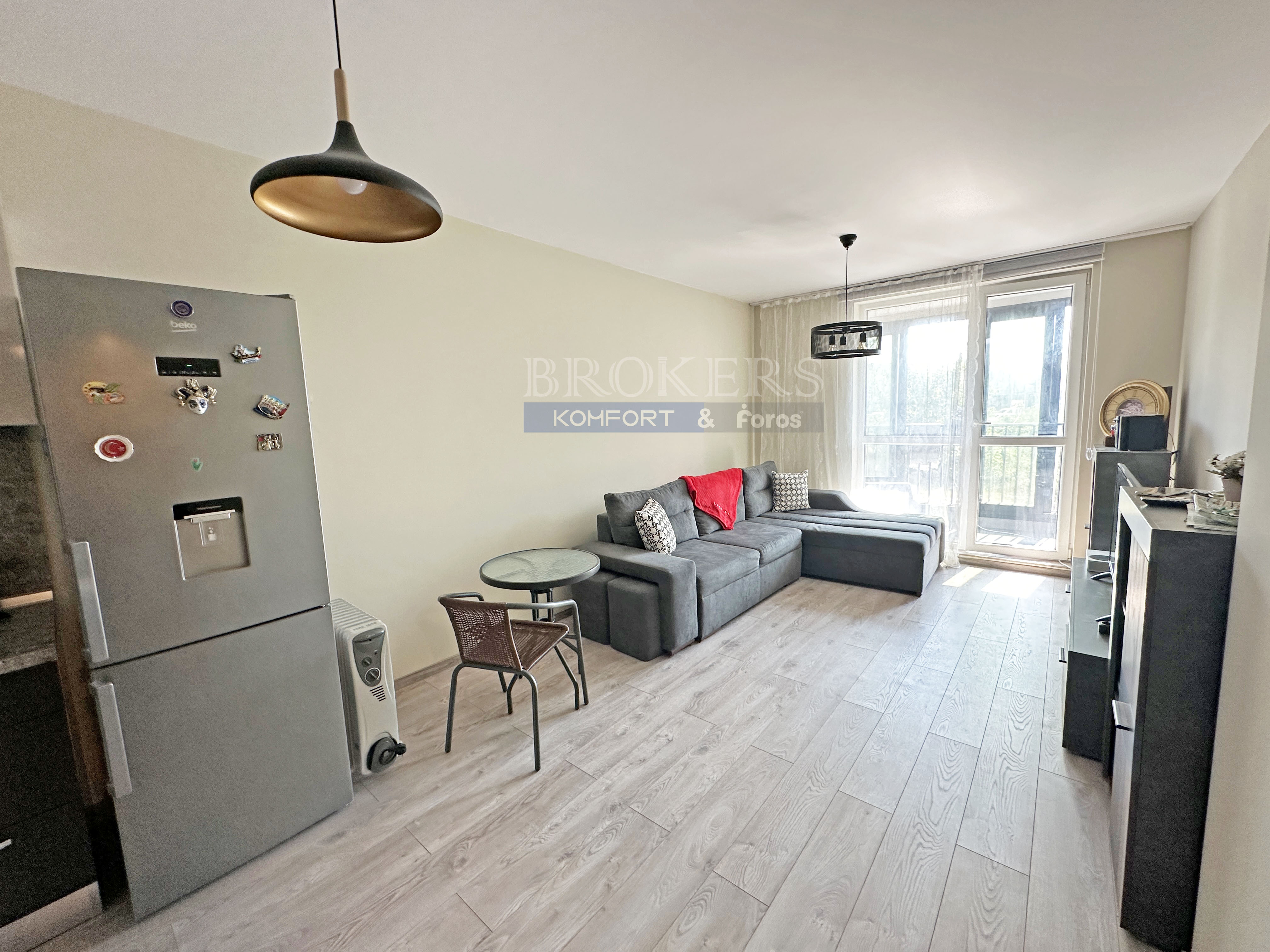 Двустаен апартамент под наем в ж.к. Кайсиева градина