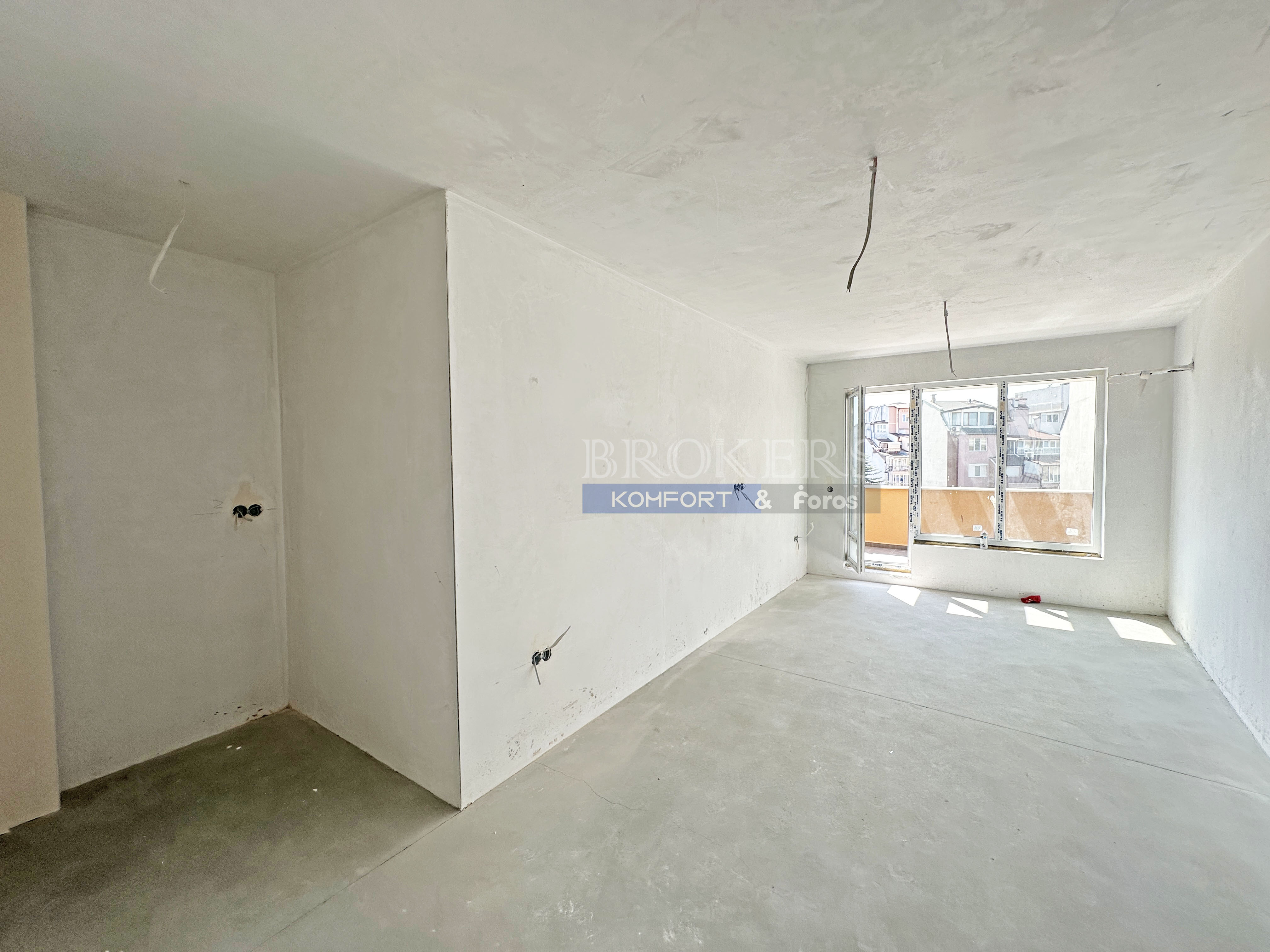 Тристаен апартамент в кв. Погреби