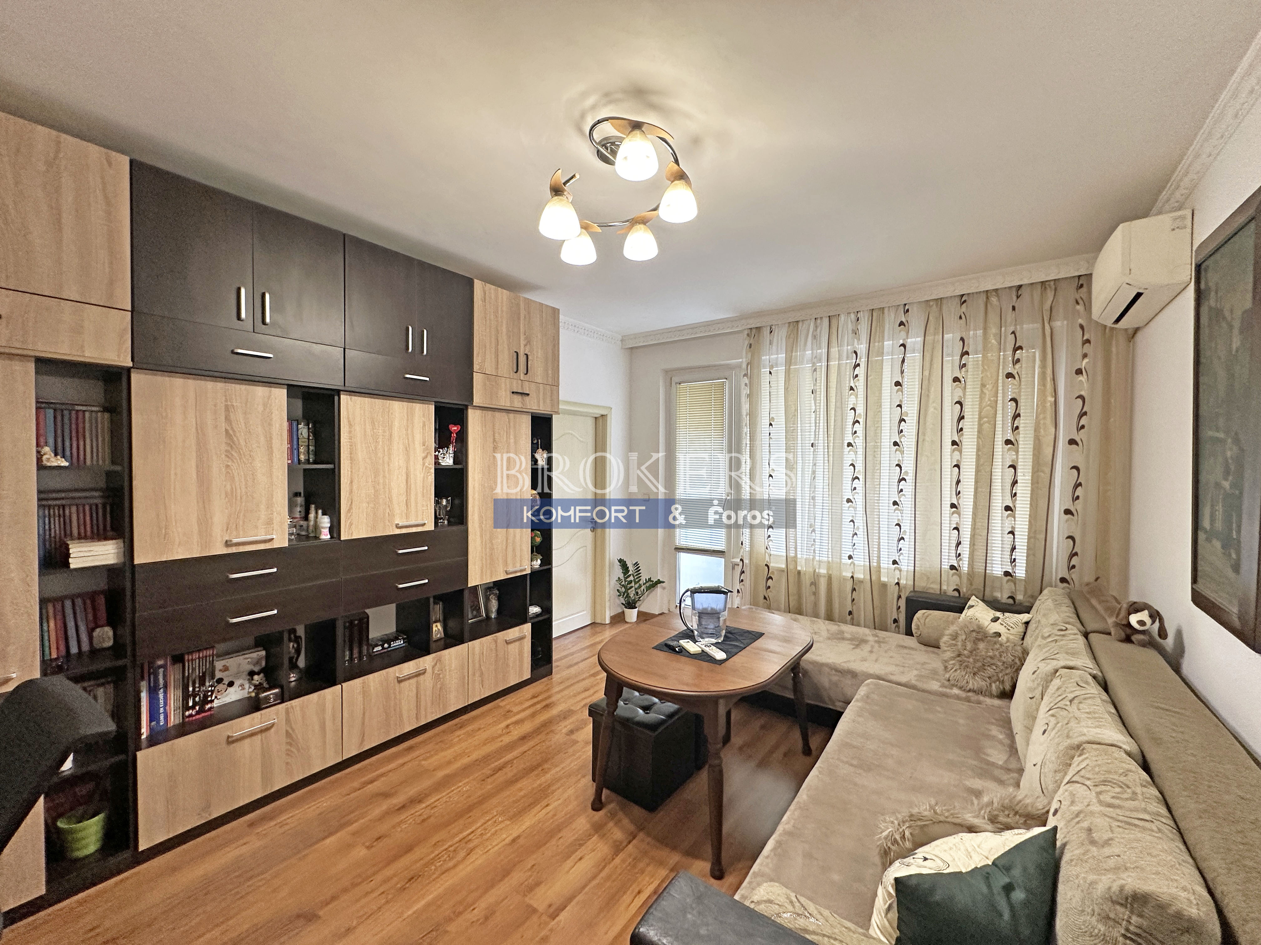 Двустаен обзаведен апартамент в район Автогара 