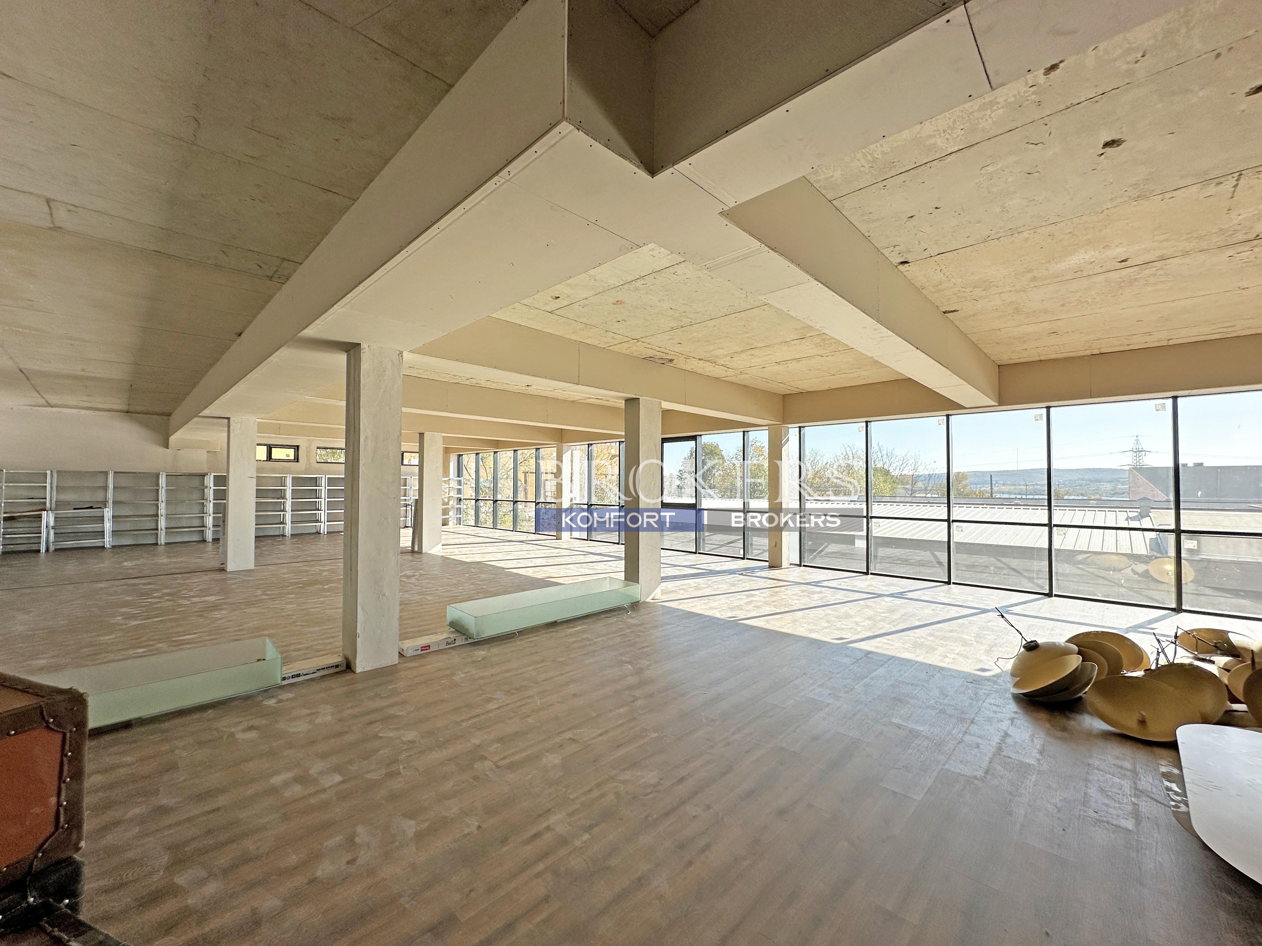 Офис помещение под наем 2 в Западна промишлена зона