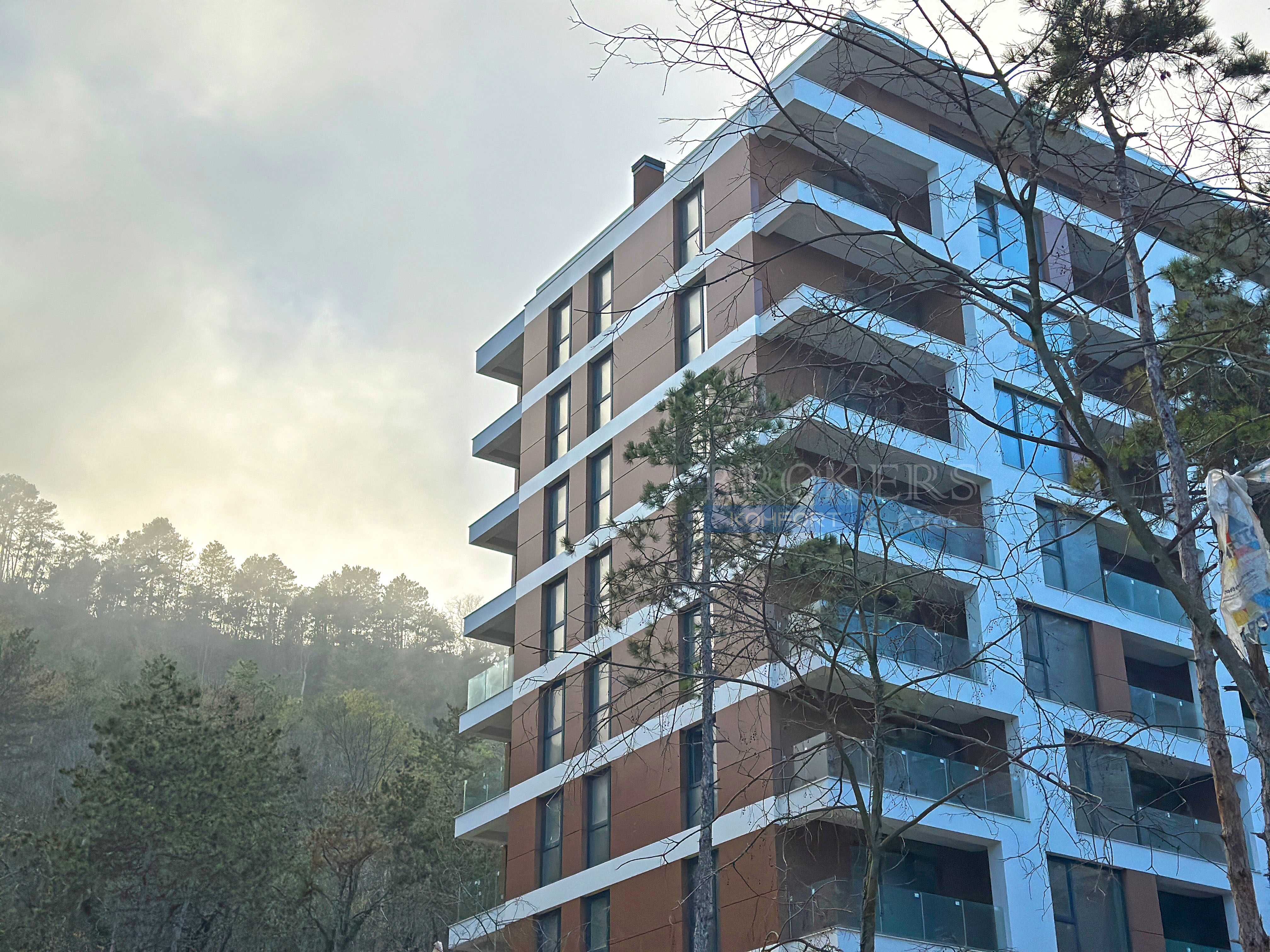 Тристаен апартамент в кв. Аспарухово