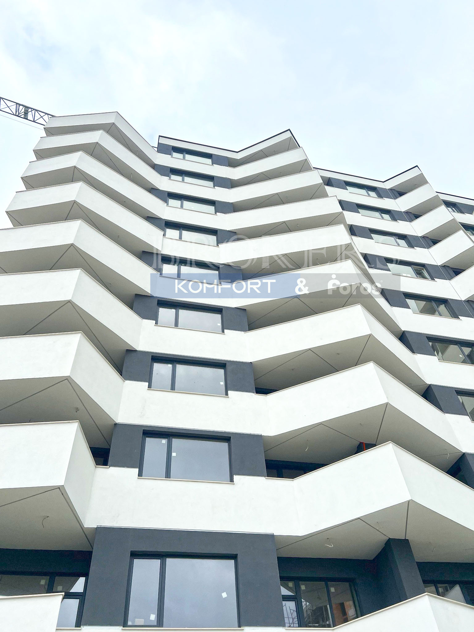 Двустаен апартамент за продажба в кв.Възраждане 4